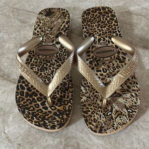 HAVAIANAS animal Print Flip Flops Size 6